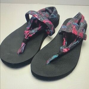 Stylish Black and Multicolor Women's Sandals